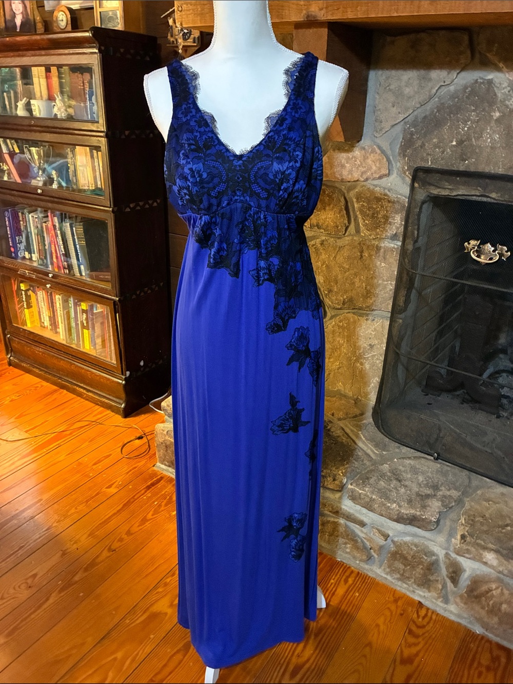 Soma Nightgown with lace detail - XS